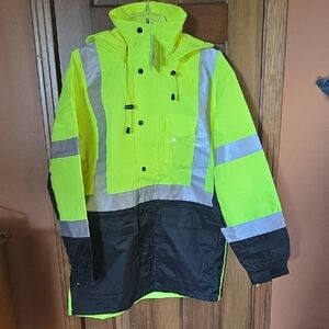 NWT Men's Safety Rain Coat